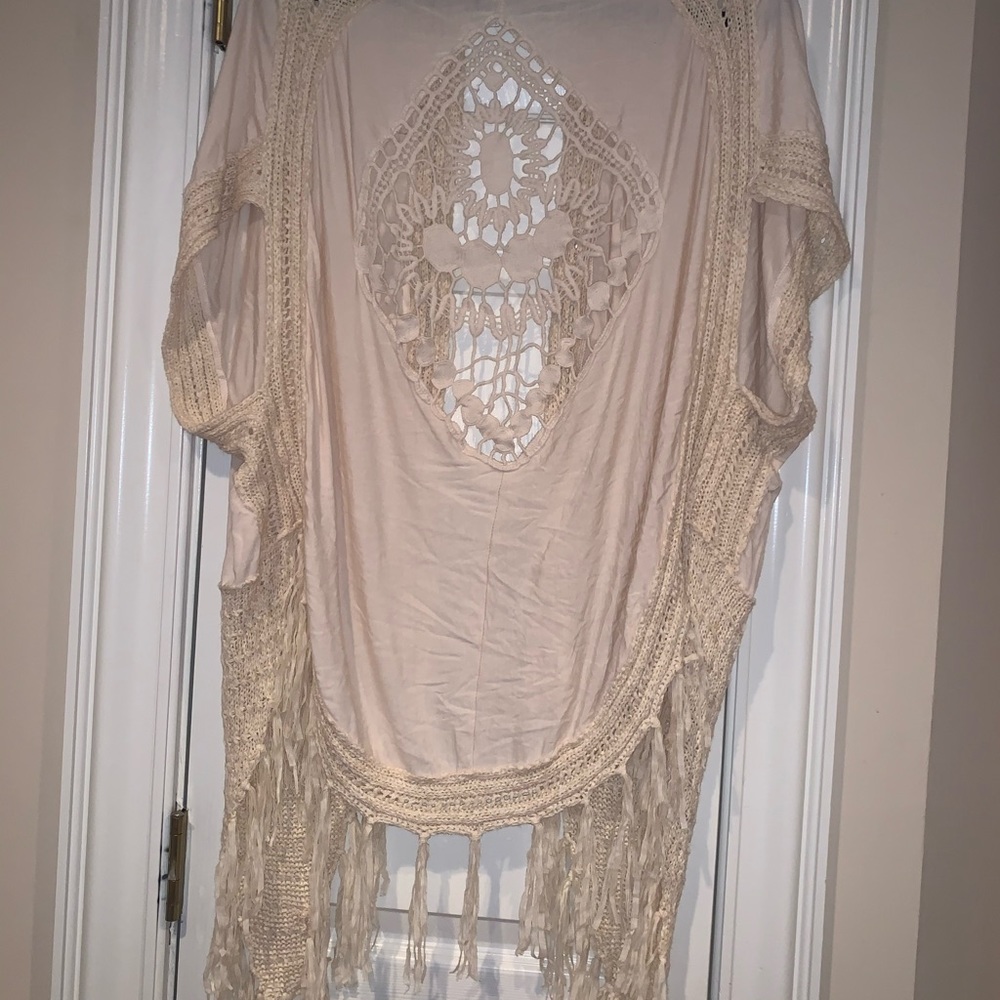 Cream coverup - Picture 3 of 3